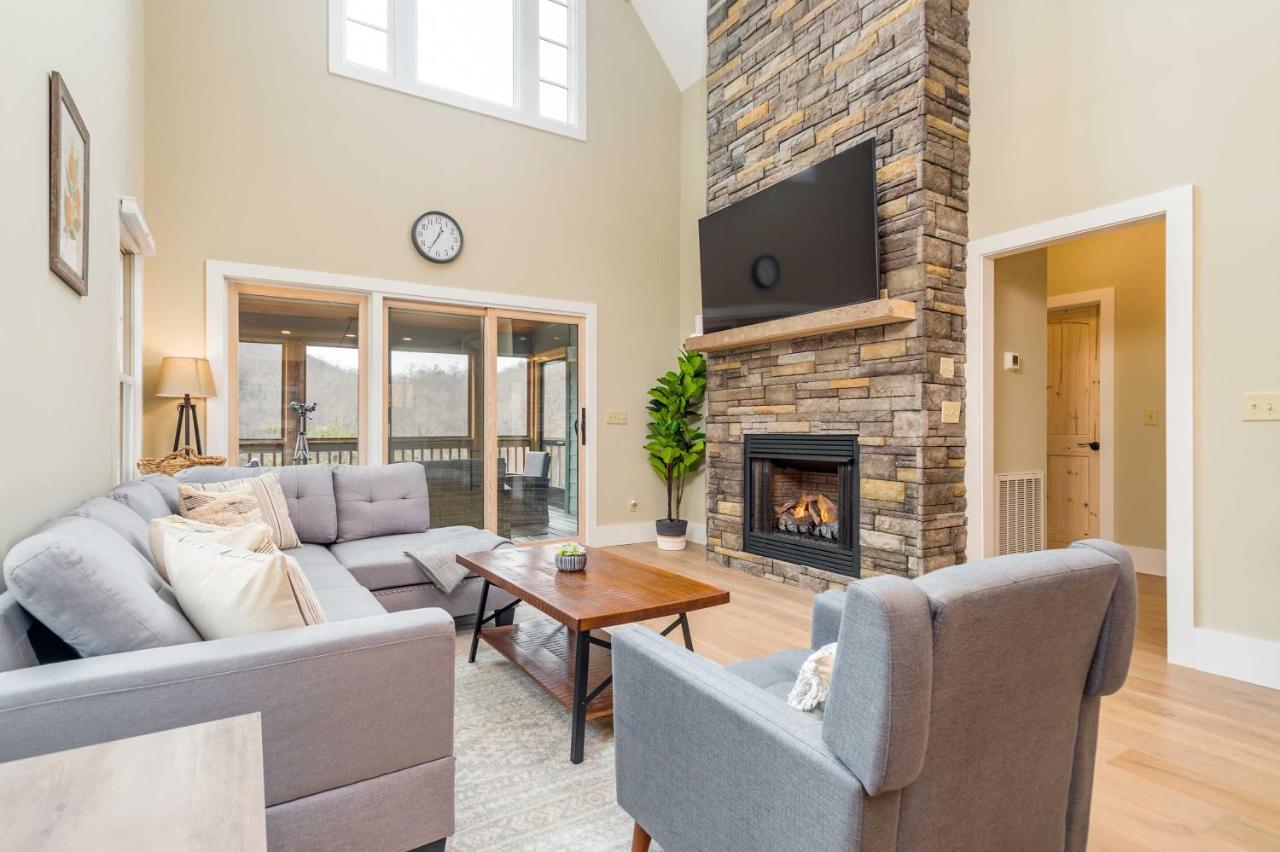 Cullowhee Home With Game Room, Wraparound Decks Zewnętrze zdjęcie