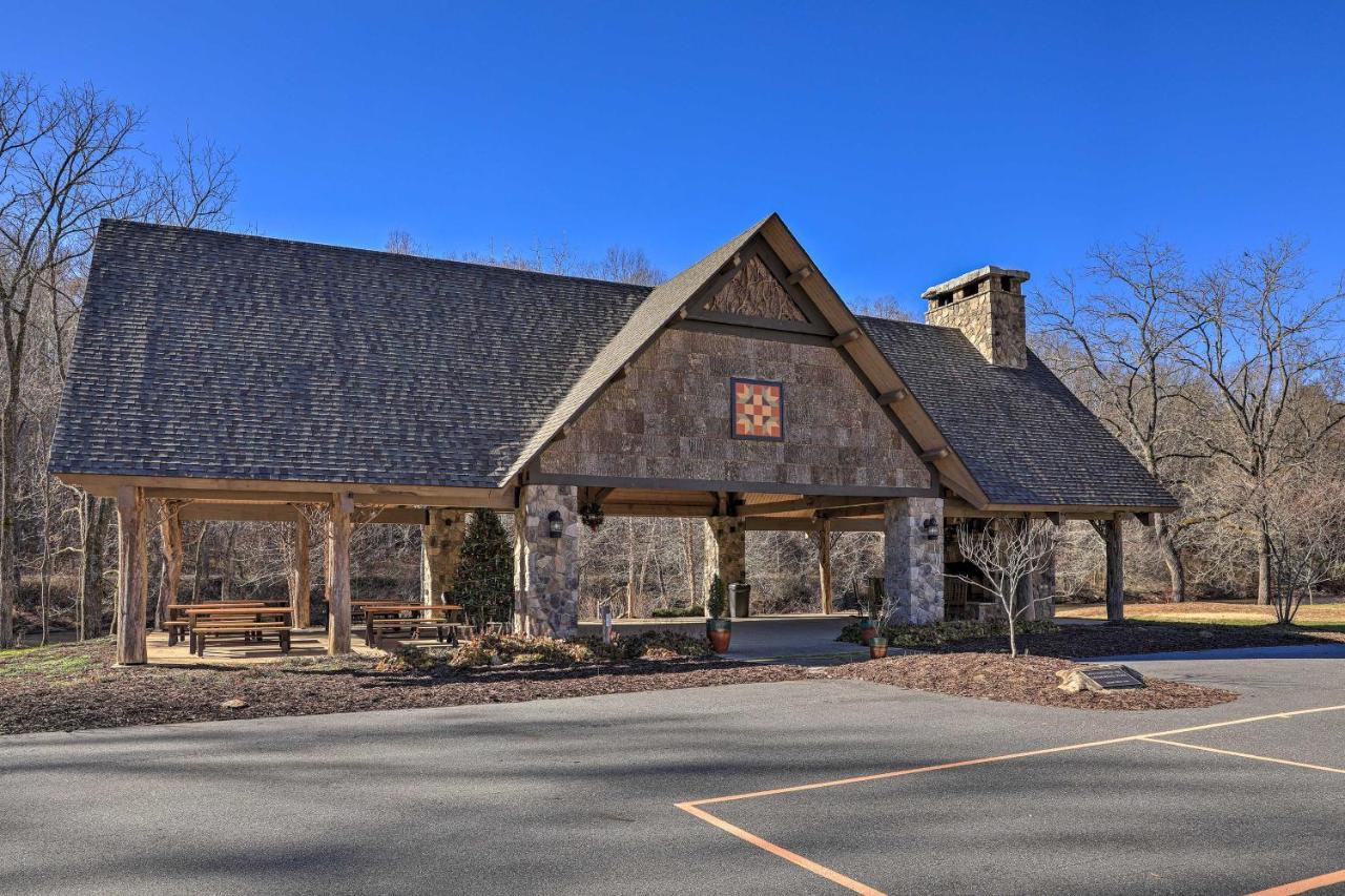 Cullowhee Home With Game Room, Wraparound Decks Zewnętrze zdjęcie